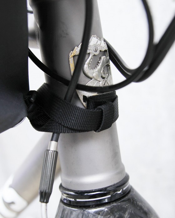 APIDURAフードポーチ【BACKCOUNTRY FOOD POUCH 0.8L】02l