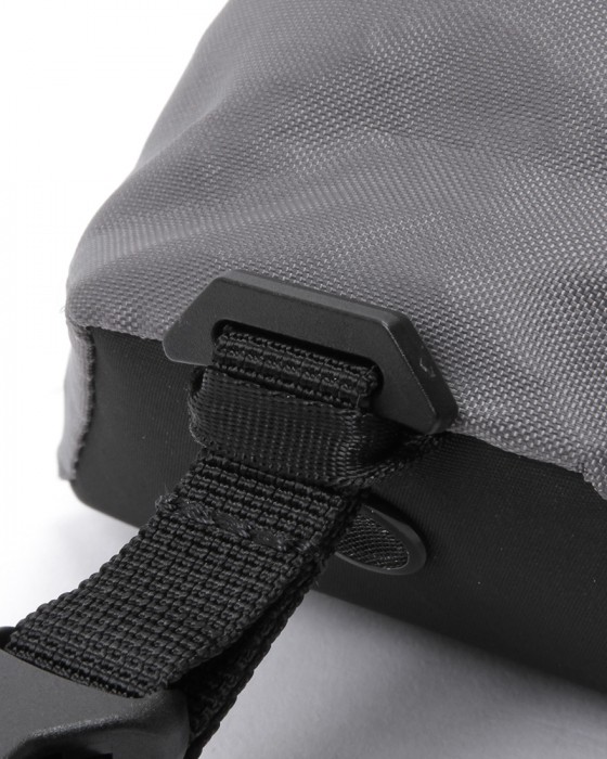 APIDURAフードポーチ【BACKCOUNTRY FOOD POUCH 1.2L】16l
