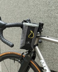 APIDURAフードポーチ【BACKCOUNTRY FOOD POUCH 1.2L】mb_21l