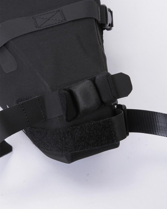 APIDURAサドルバッグ 10L【BACKCOUNTRY SADDLE PACK 10L】12l