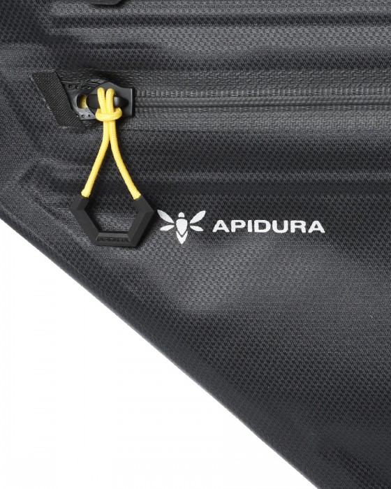 APIDURAフルフレームバッグ【NEW EXPEDITION FULL FRAME PACK/8L】13l