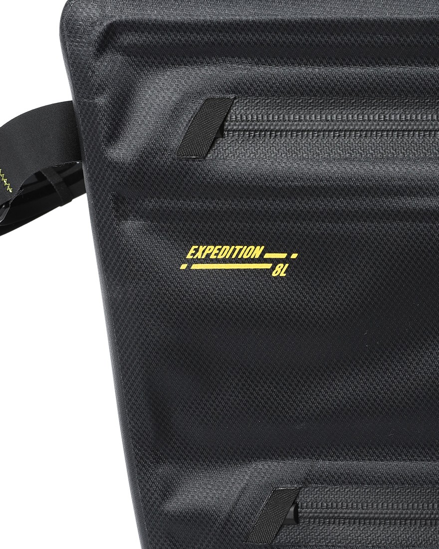 APIDURAフルフレームバッグ【NEW EXPEDITION FULL FRAME PACK/8L】15l