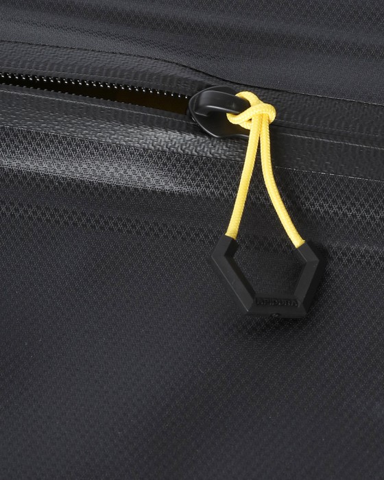 APIDURAフルフレームバッグ【NEW EXPEDITION FULL FRAME PACK/8L】17l