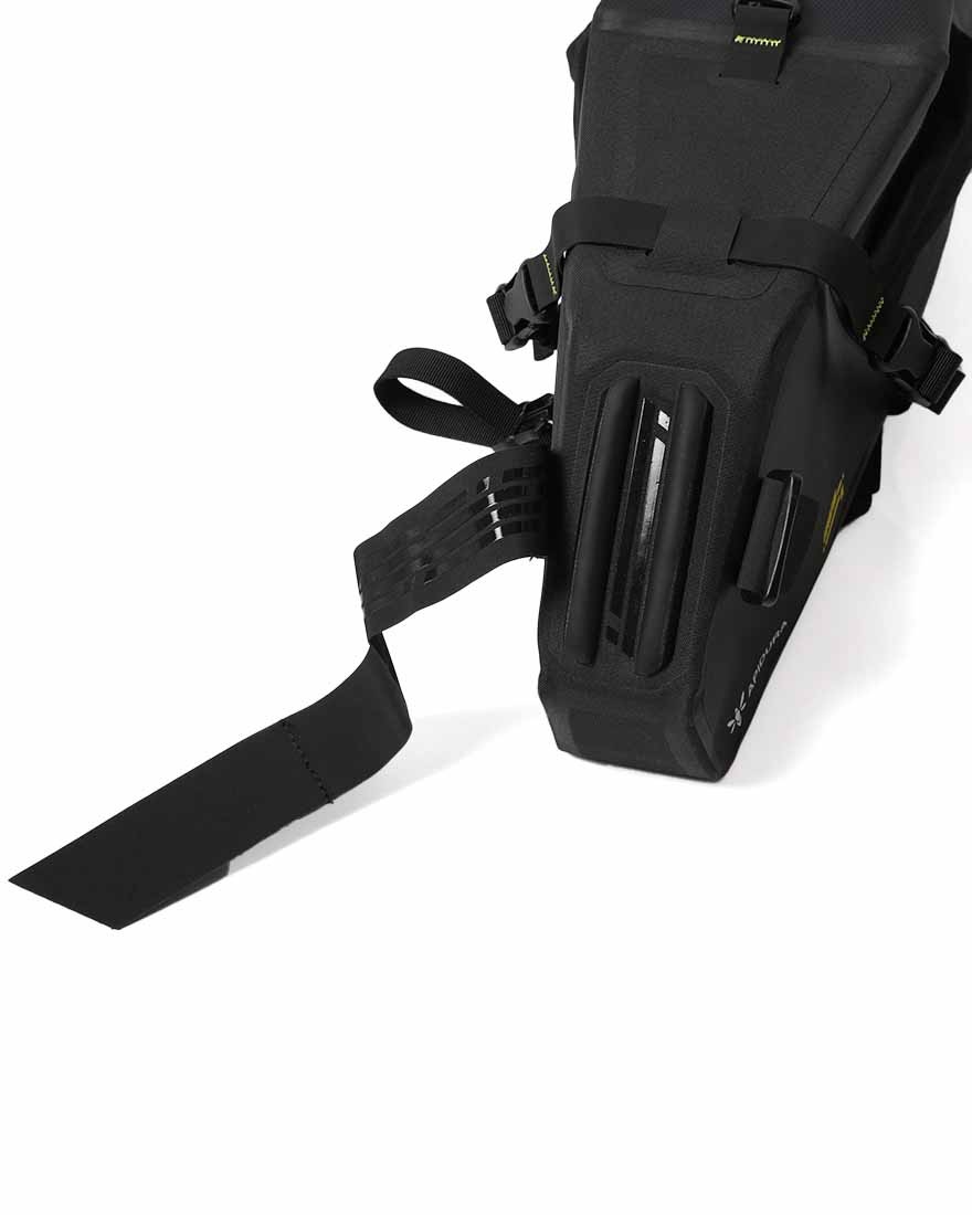 APIDURAサドルバッグ【NEW EXPEDITION SADDLE PACK/9L】23l