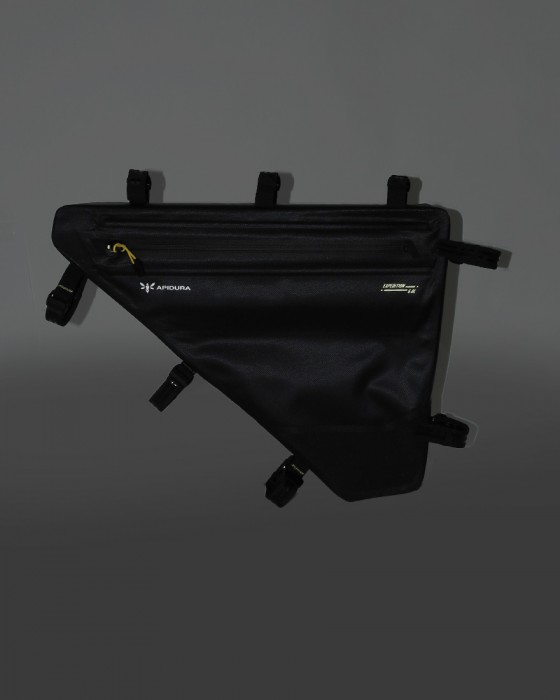 APIDURAフルフレームバッグ【NEW EXPEDITION FULL FRAME PACK/6.8L】05l