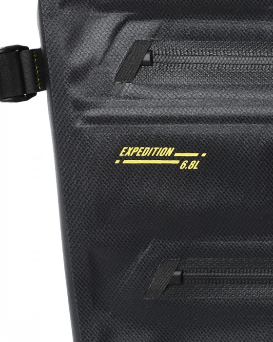 APIDURAフルフレームバッグ【NEW EXPEDITION FULL FRAME PACK/6.8L】11l
