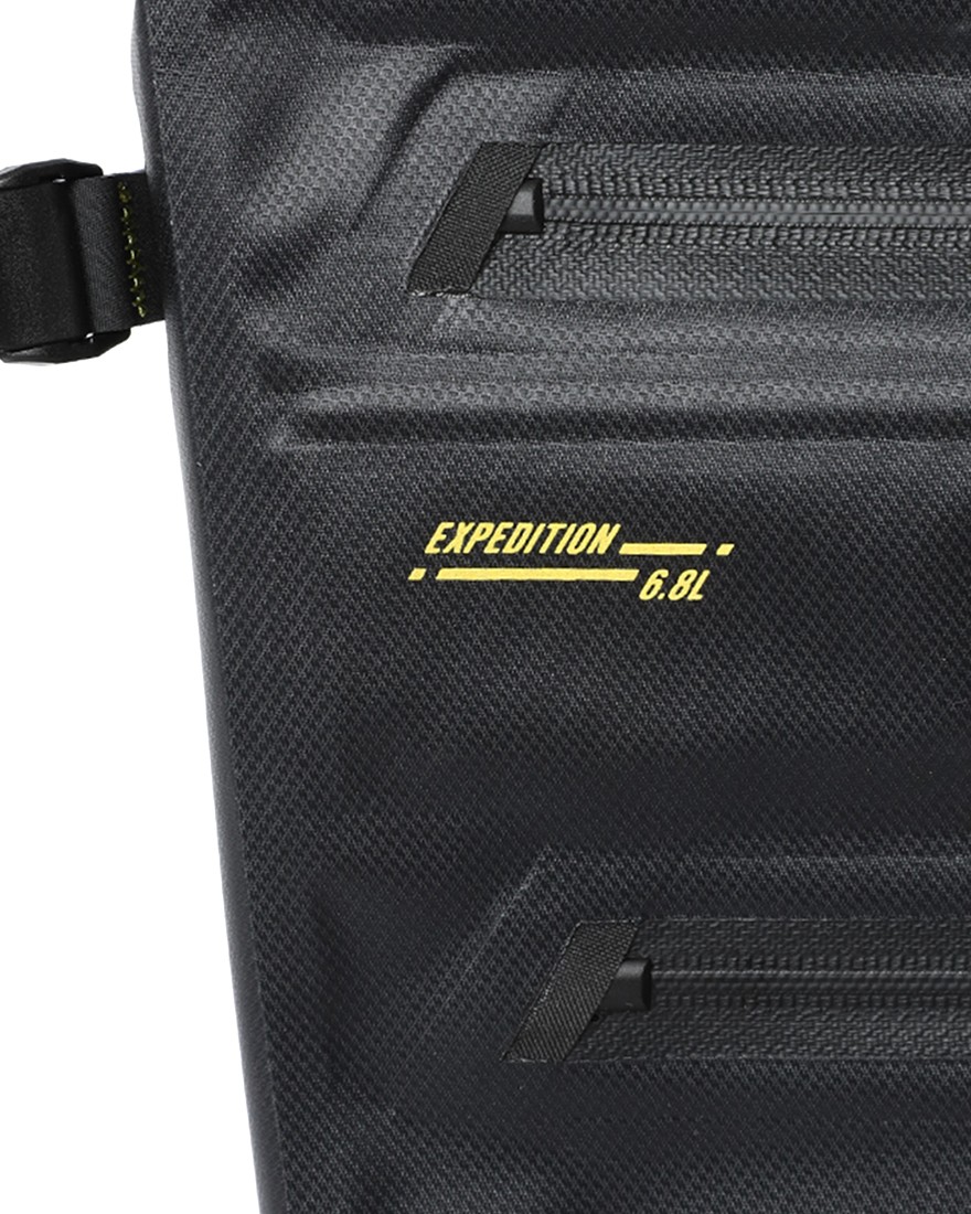 APIDURAフルフレームバッグ【NEW EXPEDITION FULL FRAME PACK/6.8L】11l