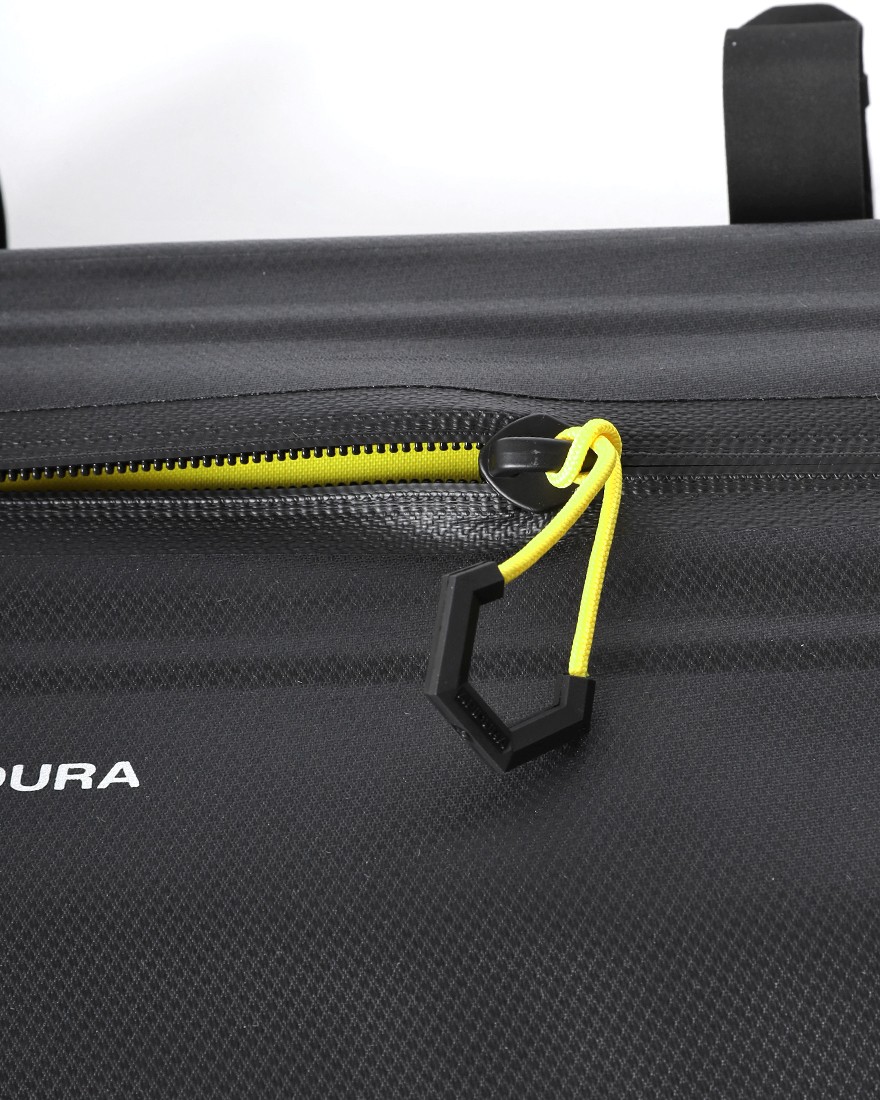 APIDURAフルフレームバッグ【NEW EXPEDITION FULL FRAME PACK/6.8L】15l