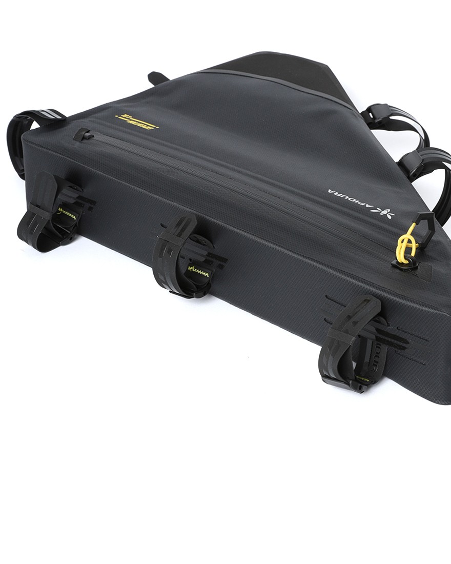 APIDURAフルフレームバッグ【NEW EXPEDITION FULL FRAME PACK/4.6L】09l