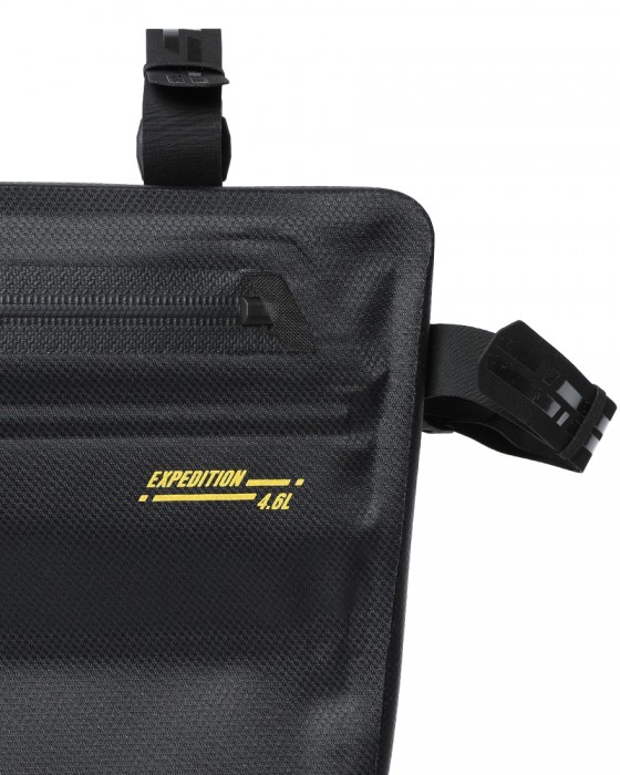 APIDURAフルフレームバッグ【NEW EXPEDITION FULL FRAME PACK/4.6L】12l