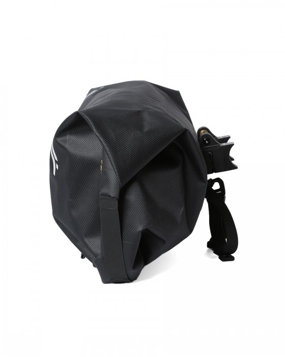 APIDURAハンドルバーバッグ【NEW EXPEDITION HANDLEBAR PACK/14L】06l