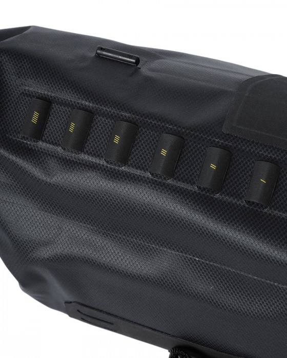 APIDURAハンドルバーバッグ【NEW EXPEDITION HANDLEBAR PACK/14L】12l