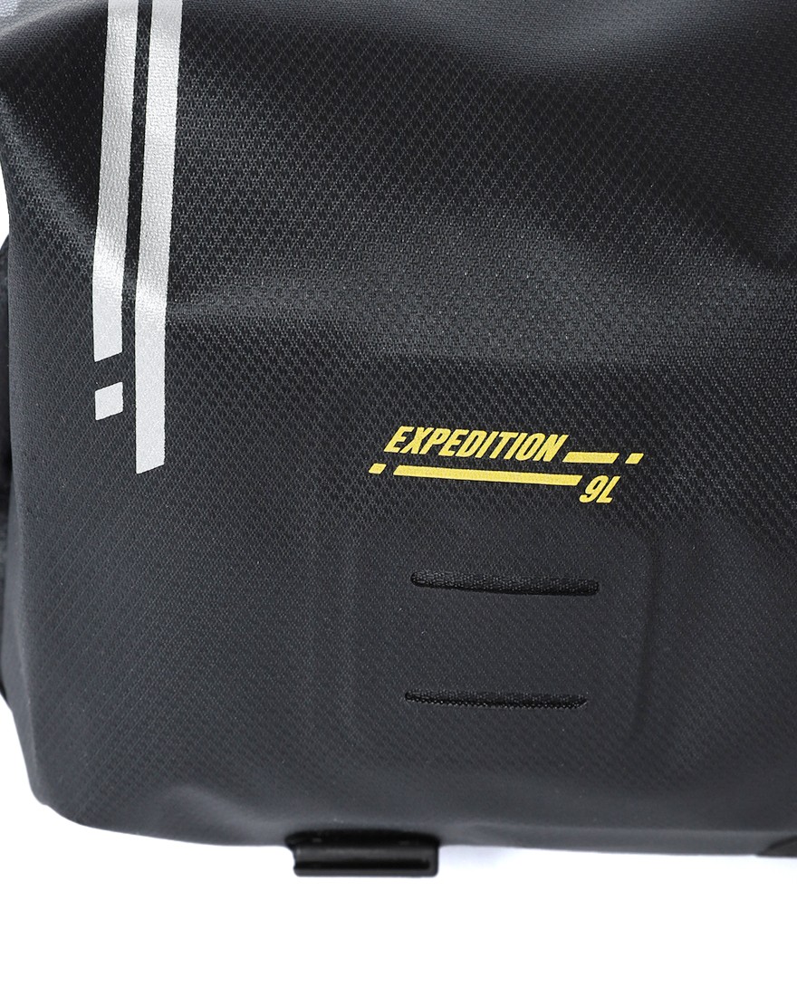 APIDURAハンドルバーバッグ【NEW EXPEDITION HANDLEBAR PACK/9L】14l