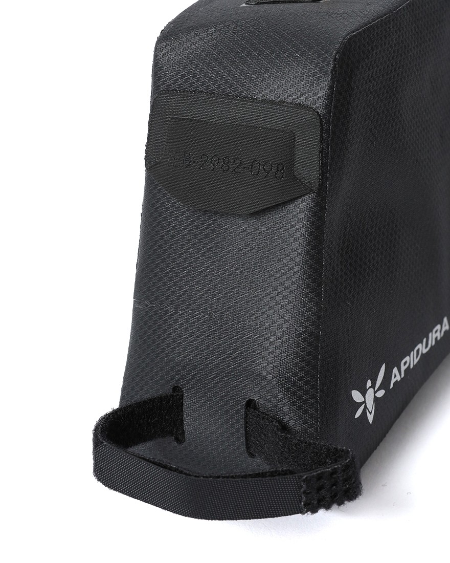 APIDURAボルトオン トップチューブバッグ【NEW EXPEDITION BOLT-ON TOP TUBE PACK/1L】13l