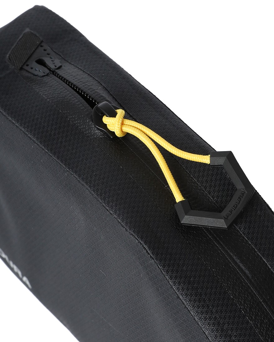 APIDURAボルトオン トップチューブバッグ【NEW EXPEDITION BOLT-ON TOP TUBE PACK/1L】16l