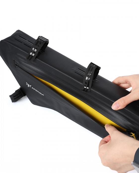 APIDURAフレームバッグ【NEW EXPEDITION FRAME PACK/3.8L】20l