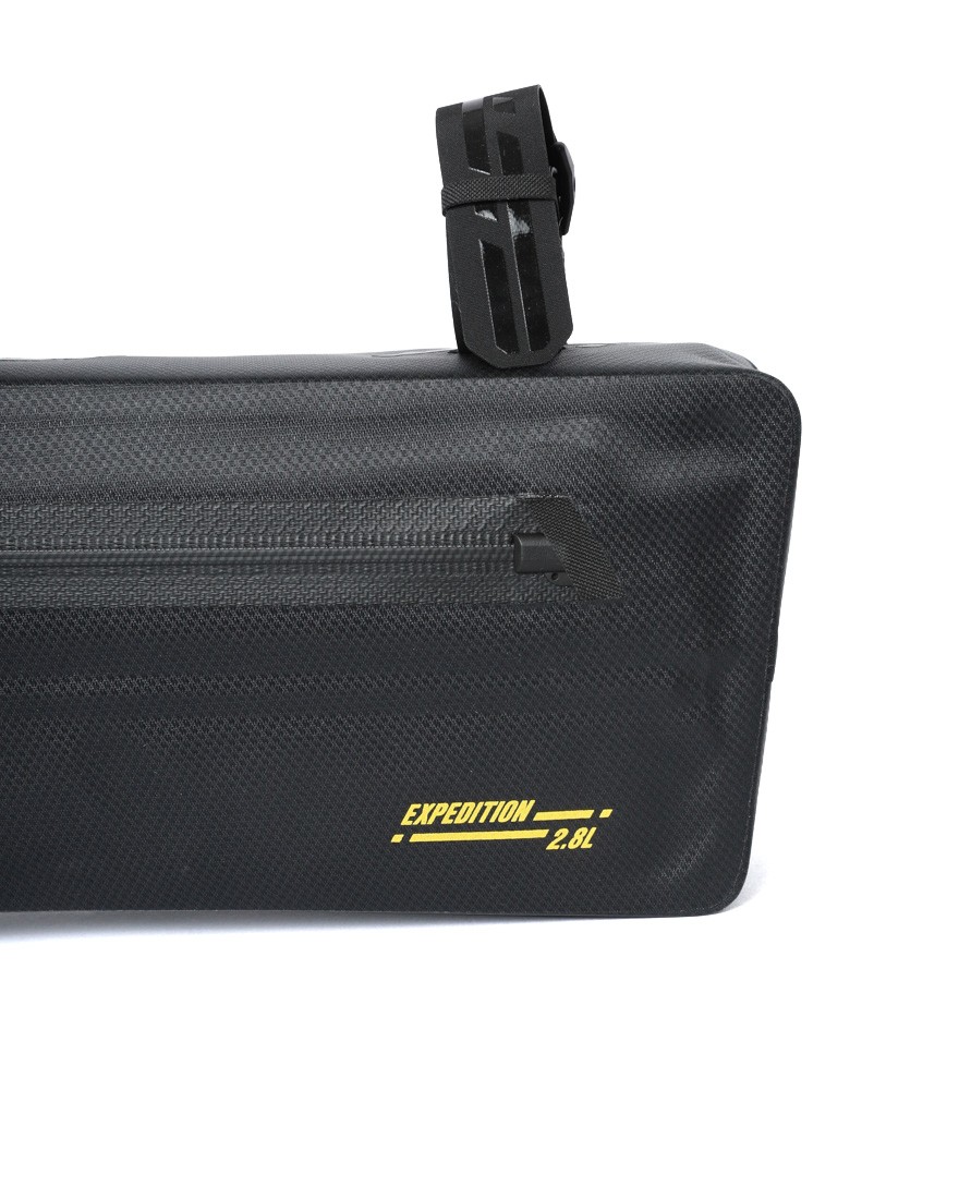 APIDURAフレームバッグ【NEW EXPEDITION FRAME PACK /2.8L】14l