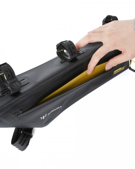 APIDURAフレームバッグ【NEW EXPEDITION FRAME PACK /2.8L】17l