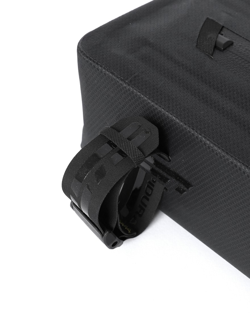 APIDURAフレームバッグ【NEW EXPEDITION FRAME PACK /2.8L】23l