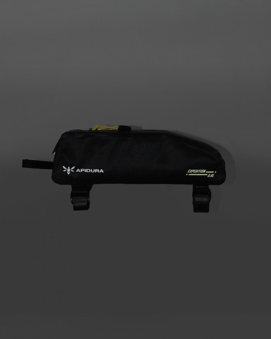APIDURAトップチューブバッグ【NEW EXPEDITION TOP TUBE PACK/0.6L】07l