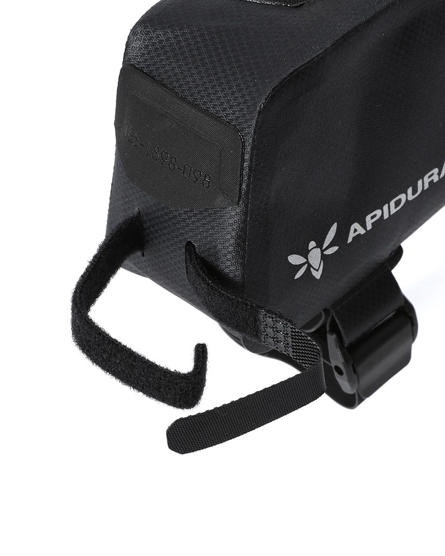 APIDURAトップチューブバッグ【NEW EXPEDITION TOP TUBE PACK/0.6L】16l