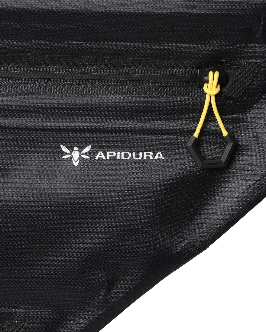 APIDURAフルフレームバッグ【NEW EXPEDITION FULL FRAME PACK /10L】16l