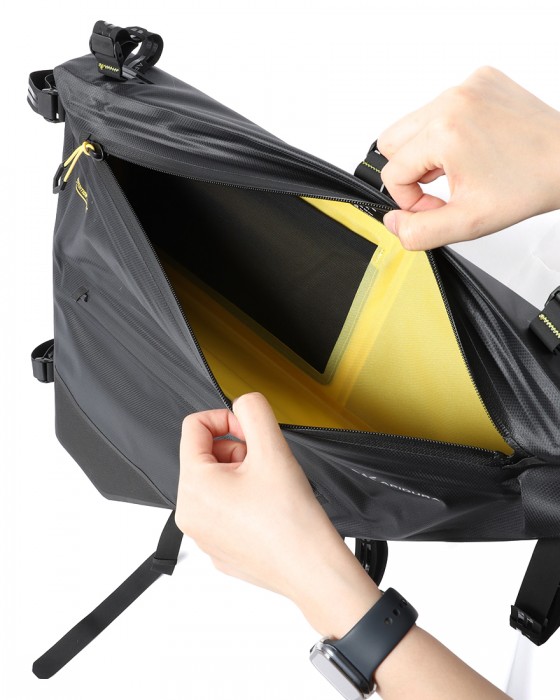 APIDURAフルフレームバッグ【NEW EXPEDITION FULL FRAME PACK /10L】20l