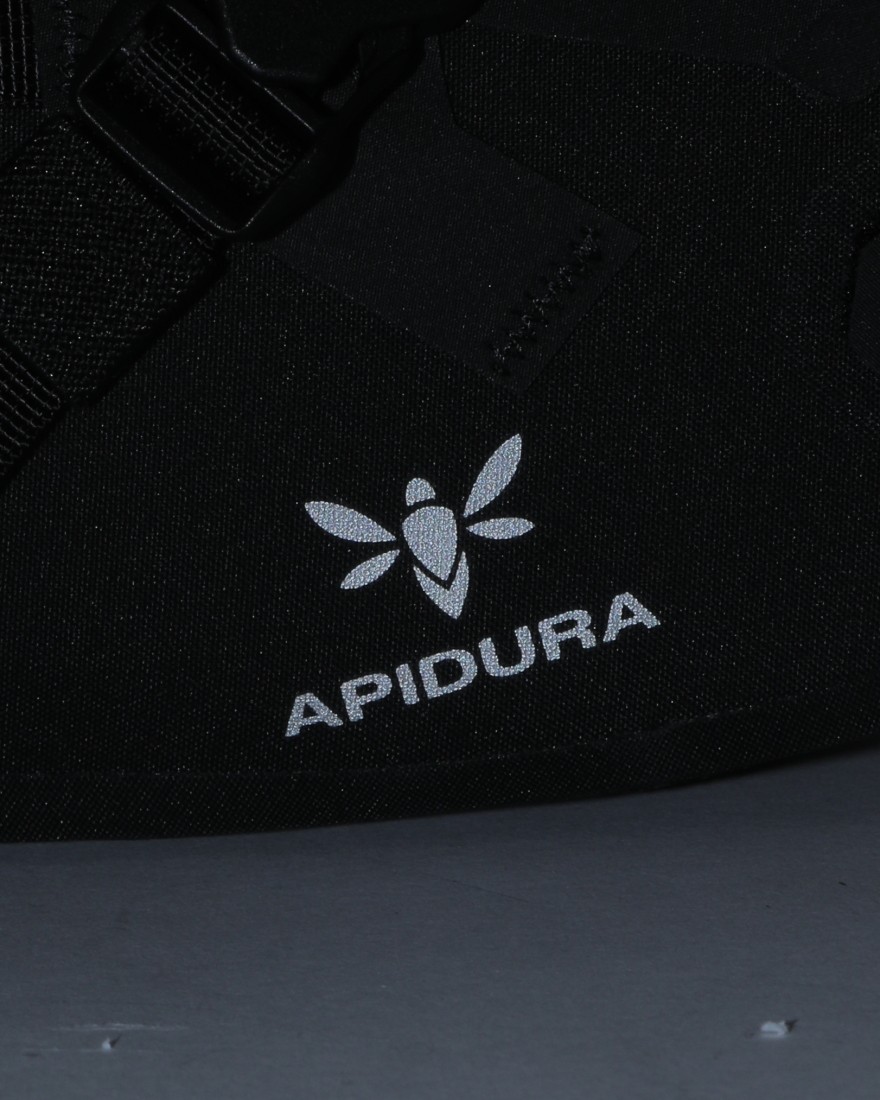 サドルバッグ 6L【BACKCOUNTRY SADDLE PACK 6L】|APIDURA サドルバッグ 6L【BACKCOUNTRY SADDLE PACK 6L】|APIDURA