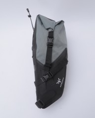 APIDURAサドルバッグ 6L【BACKCOUNTRY SADDLE PACK 6L】mb_02l