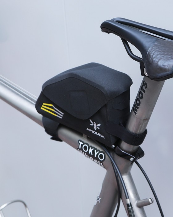 APIDURAトップチューブバッグ 0.5L【RACING TOP TUBE PACK 0.5L】21l