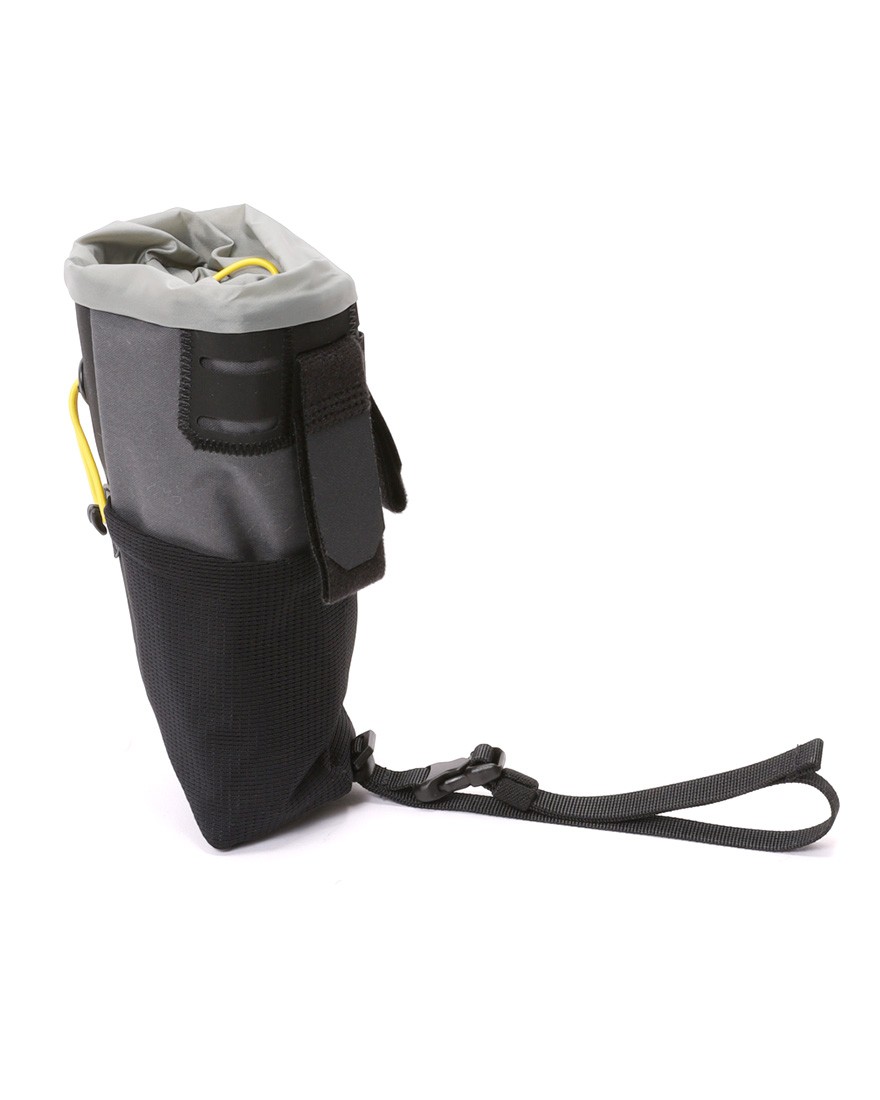 APIDURAメッシュポケット付きフードポーチ【BACKCOUNTRY FOOD POUCH PLUS 1.2L】06l