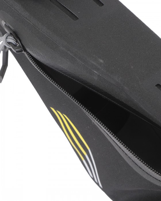 APIDURAフレームバッグ【RACING FRAME PACK 1L】20l