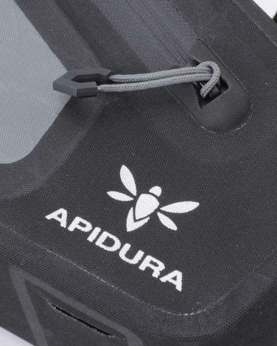 APIDURAフレームバッグ 2L【BACKCOUNTRY FRAME PACK】11l