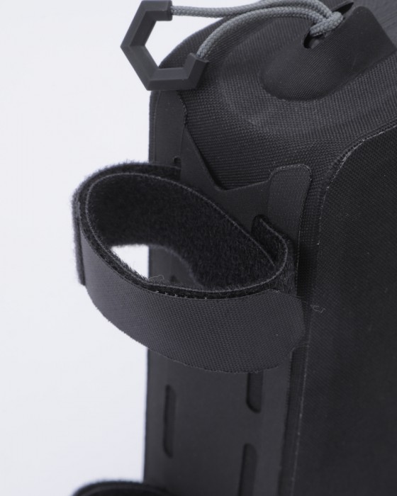 APIDURAリアトップチューブバッグ 1L【BACKCOUNTRY REAR TOP TUBE PACK】07l