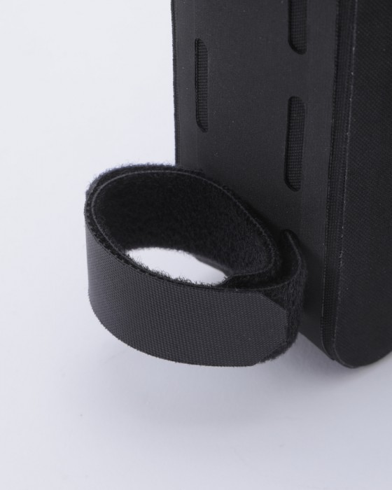 APIDURAリアトップチューブバッグ 1L【BACKCOUNTRY REAR TOP TUBE PACK】08l