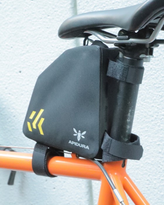 APIDURAリアトップチューブバッグ 1L【BACKCOUNTRY REAR TOP TUBE PACK】23l