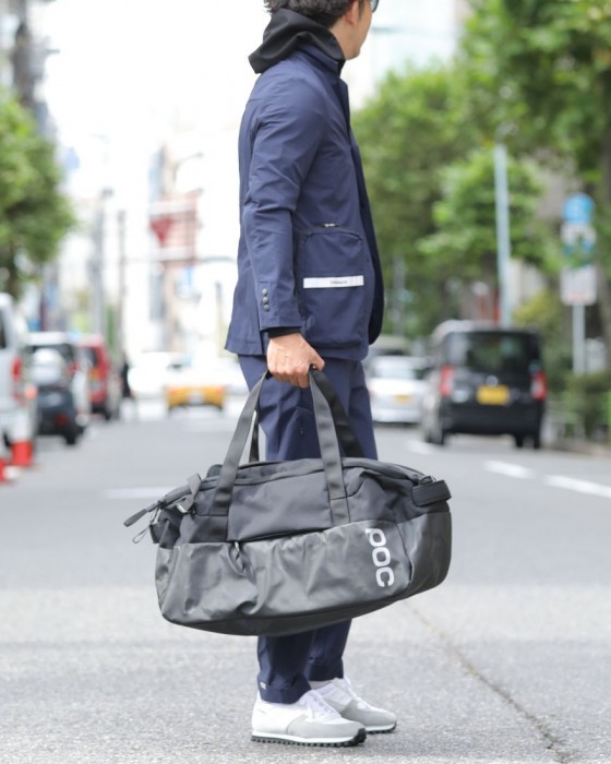 Amazon.co.jp: POC ダッフルバッグ 50L ウラニウム ブラック