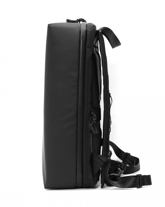 berufスクウェアトラベルデイパック【GEARED LINE/URBAN EXPLORER DURON/16L】02l