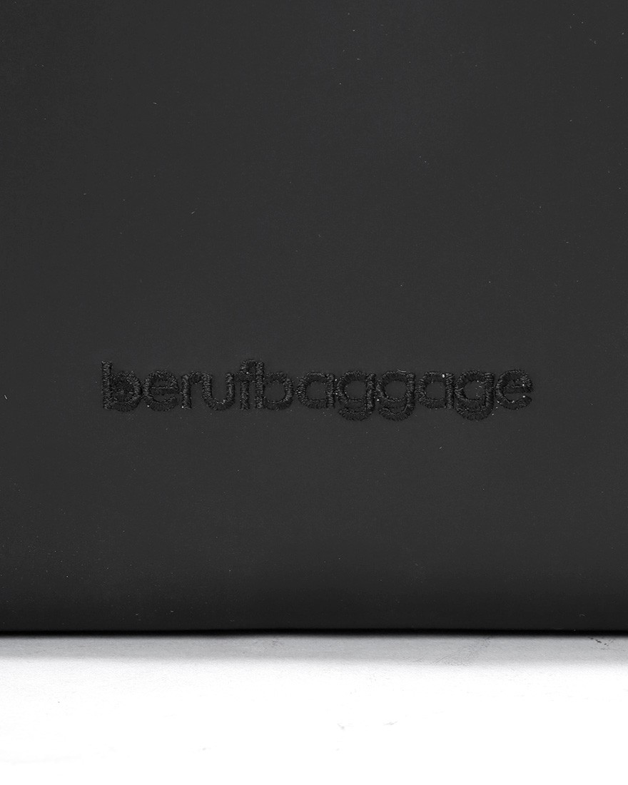 berufスクウェアトラベルデイパック【GEARED LINE/URBAN EXPLORER DURON/16L】07l