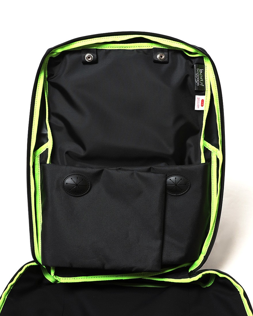 berufスクウェアトラベルデイパック【GEARED LINE/URBAN EXPLORER DURON/16L】16l