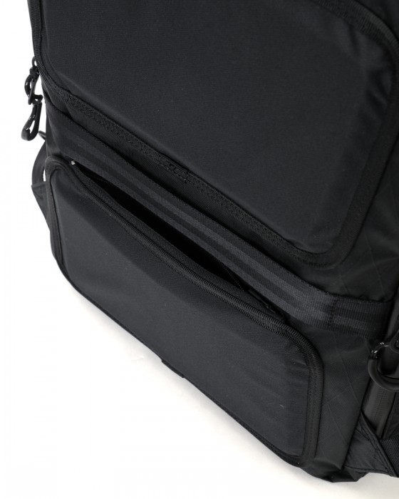 berufスクウェアトラベルデイパック【GEARED LINE/URBAN EXPLORER X-PAC/16L】07l