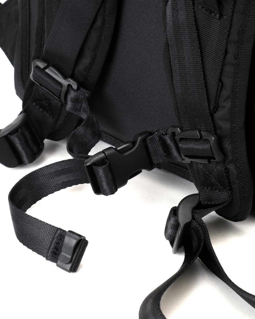 berufスクウェアトラベルデイパック【GEARED LINE/URBAN EXPLORER X-PAC/16L】10l