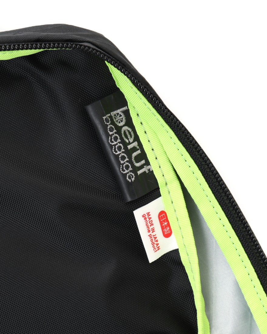 berufスクウェアトラベルデイパック【GEARED LINE/URBAN EXPLORER X-PAC/16L】20l