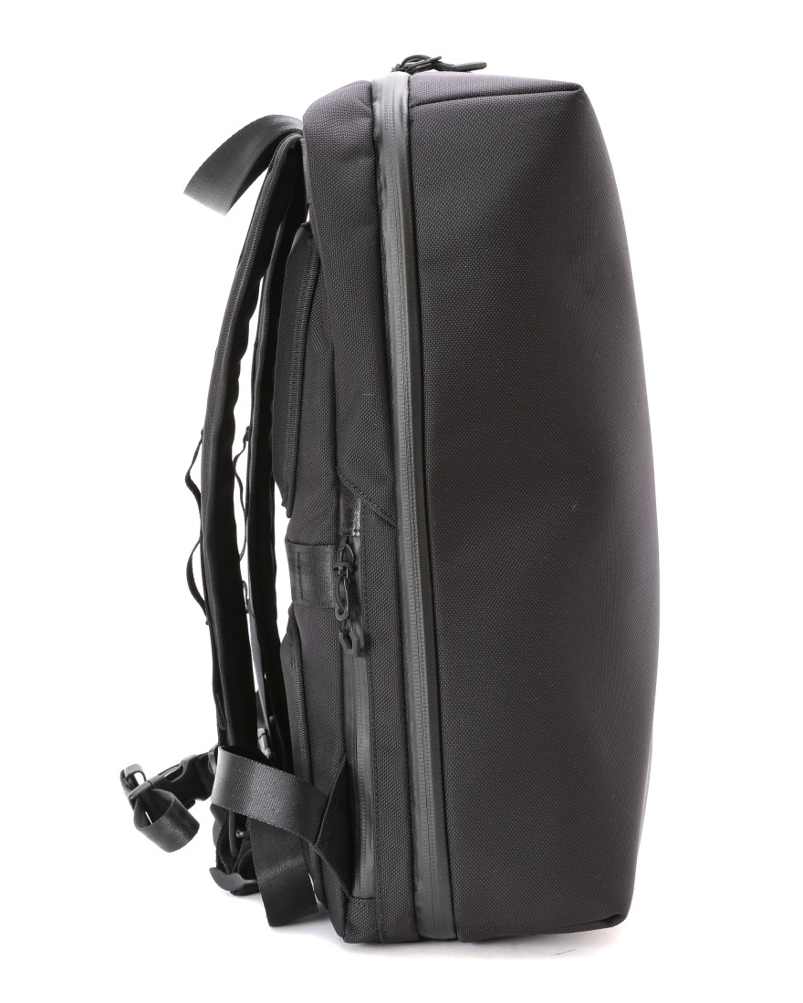 berufスクウェアトラベルデイパック 豊岡鞄®【URBAN EXPLORER 16 Ballistic Hollofil AIR™】03l