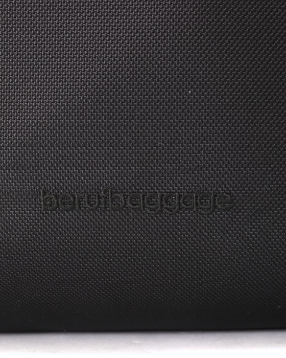 berufスクウェアトラベルデイパック 豊岡鞄®【URBAN EXPLORER 16 Ballistic Hollofil AIR™】07l
