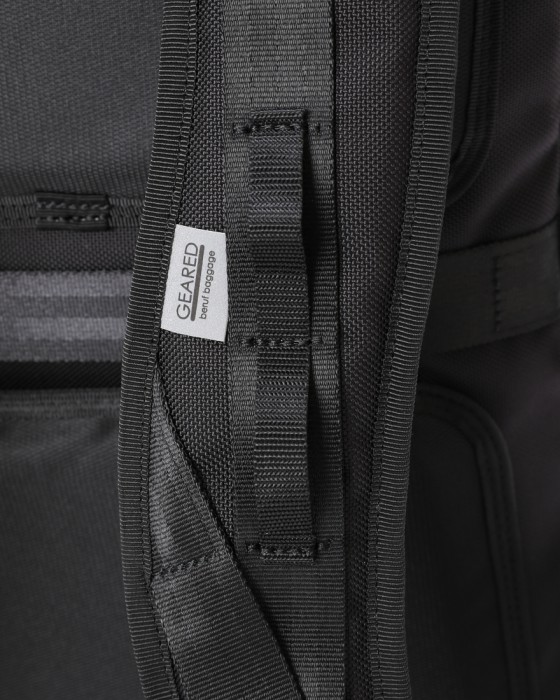 berufスクウェアトラベルデイパック 豊岡鞄®【URBAN EXPLORER 16 Ballistic Hollofil AIR™】14l
