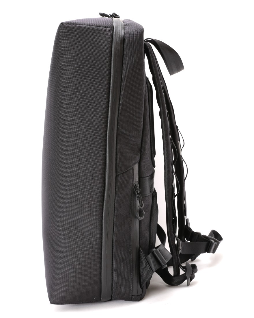 berufスクウェアトラベルデイパック 豊岡鞄®【URBAN EXPLORER 20 Ballistic Hollofil AIR™】02l