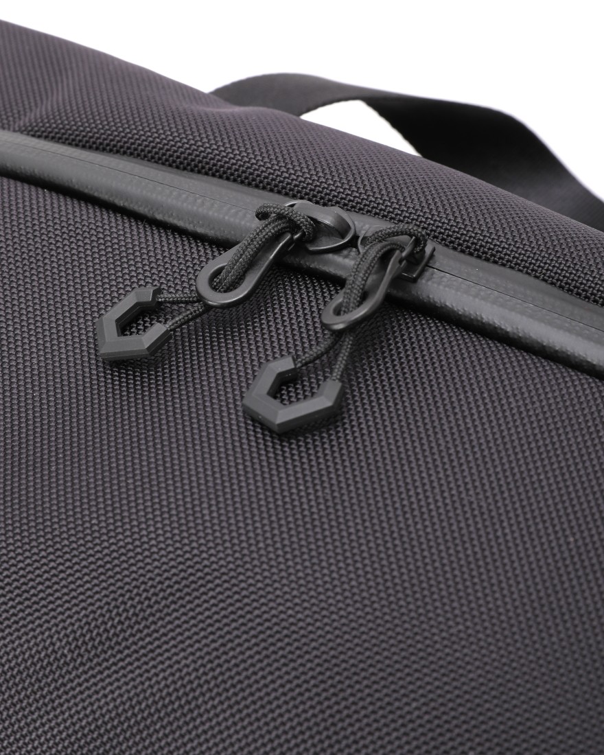 berufスクウェアトラベルデイパック 豊岡鞄®【URBAN EXPLORER 20 Ballistic Hollofil AIR™】07l