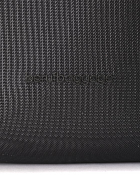 berufスクウェアトラベルデイパック 豊岡鞄®【URBAN EXPLORER 20 Ballistic Hollofil AIR™】08l