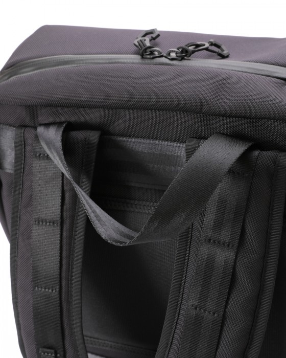 berufスクウェアトラベルデイパック 豊岡鞄®【URBAN EXPLORER 20 Ballistic Hollofil AIR™】09l